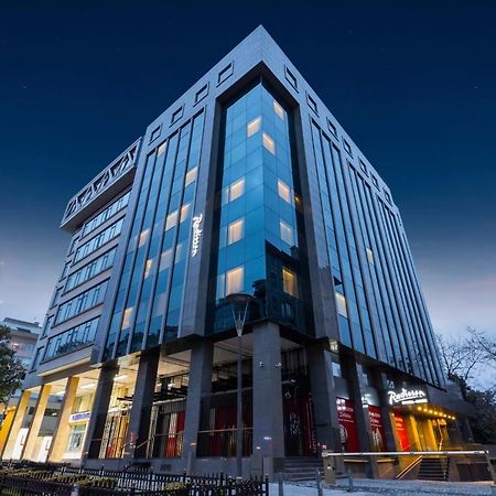 Radisson Hotel Istanbul Harbiye Exterior photo
