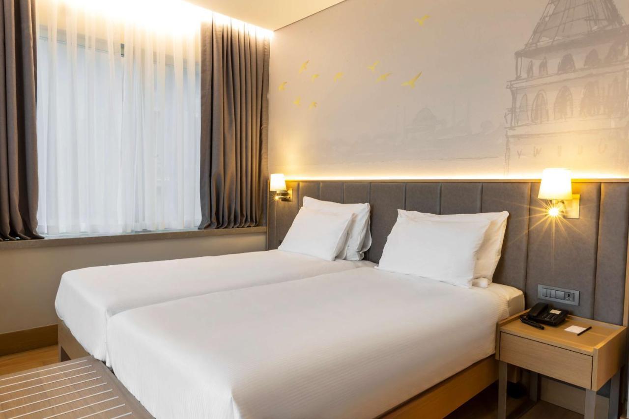 Radisson Hotel Istanbul Harbiye Exterior photo
