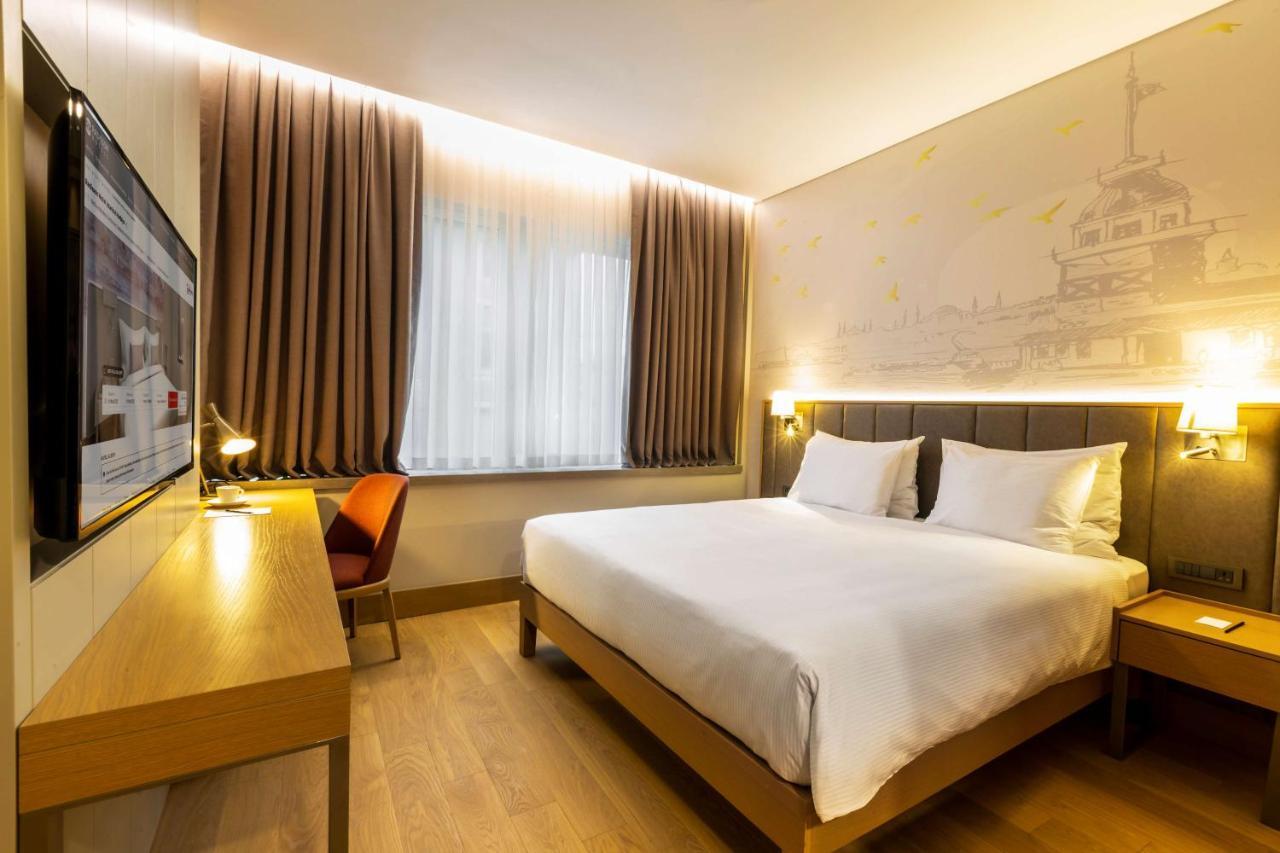 Radisson Hotel Istanbul Harbiye Exterior photo